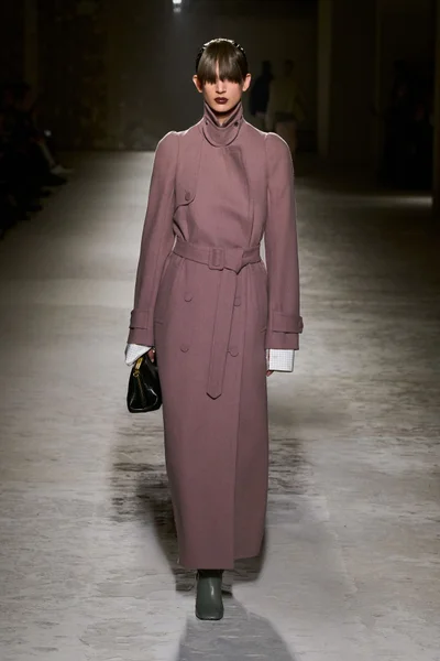 Look 23